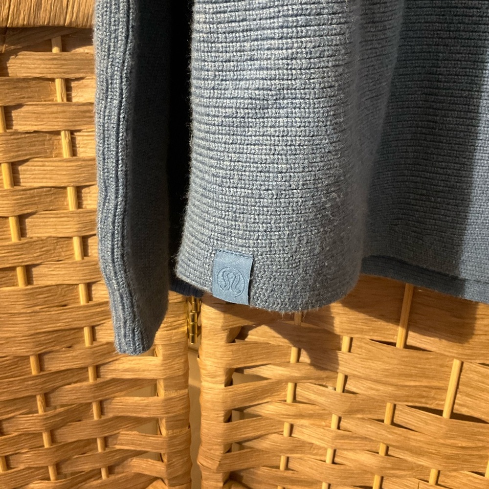 Lululemon Cocoon Sweater - Picture 5 of 8